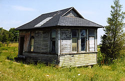 Ex-PM Fargo, Ontario wooden tower