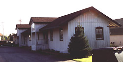 Ex-PM wooden depot at Coleman, MI
